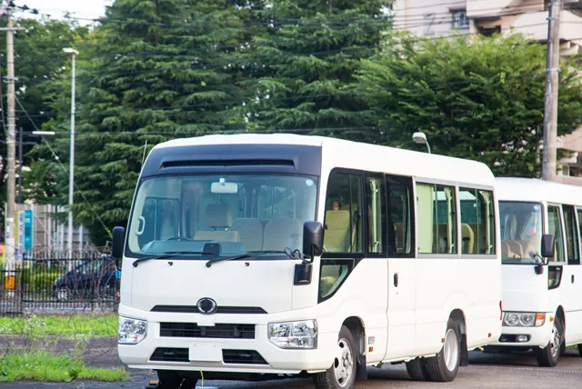 小型バス