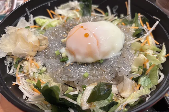 生シラス丼