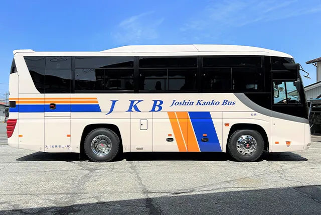 中型バス全体像