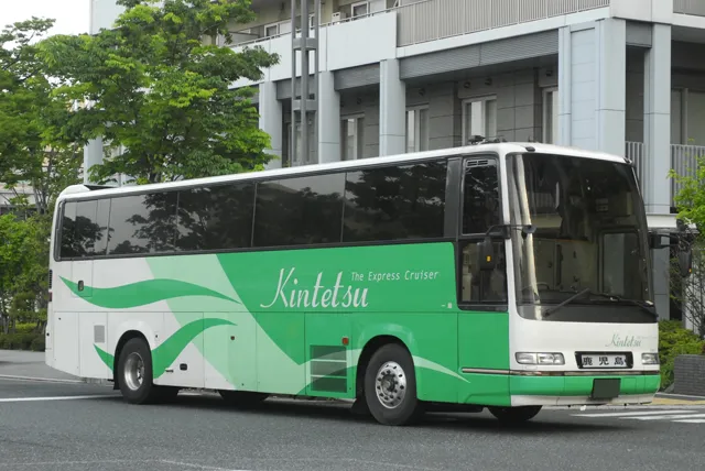 大型バス
