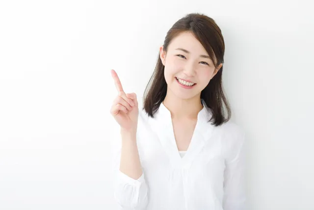 ヒントを教えてくれる女性