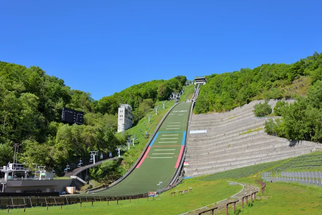 大倉山シャンツェ