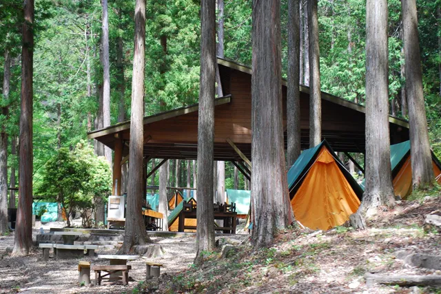 山のキャンプ場