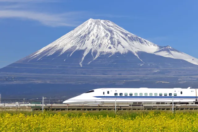 富士山と新幹線