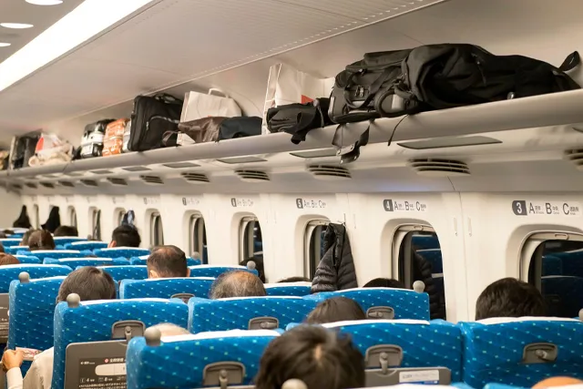 新幹線の車内