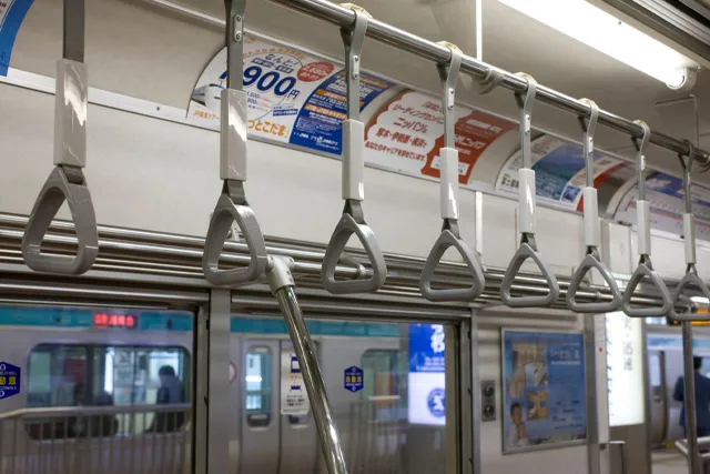 電車内のつり革